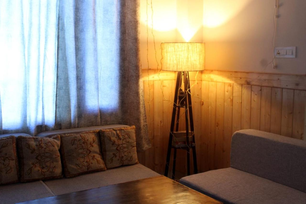 Him Aashrey B&B Homestay ชิมลา ภายนอก รูปภาพ