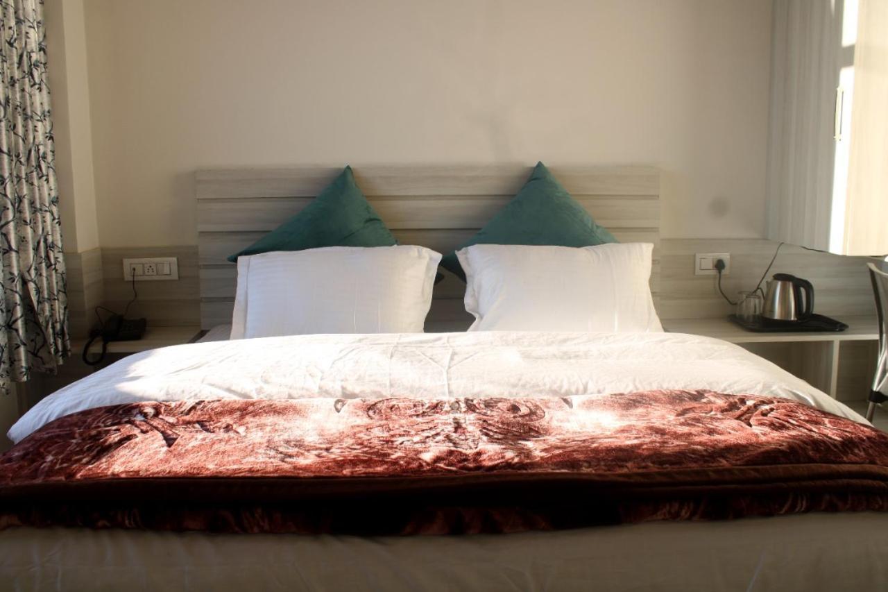 Him Aashrey B&B Homestay ชิมลา ภายนอก รูปภาพ